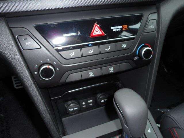 2017 Hyundai Elantra Sport 4dr Sedan DCT